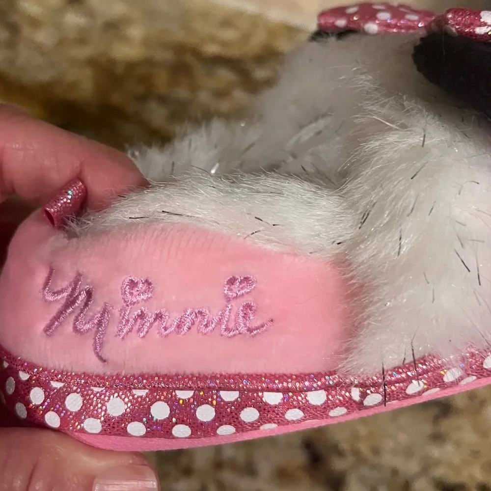 Minnie Mouse Slippers Comfy House Shoes Toddler Girl 9-10 Cozy Pink New
